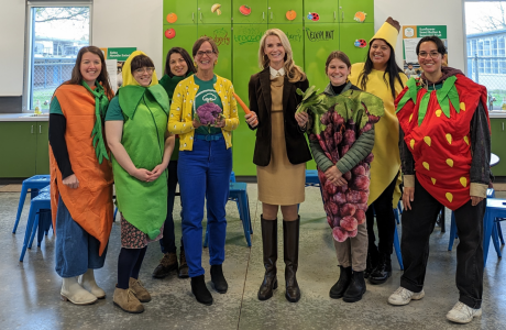 First Partner Visits Food Literacy Center