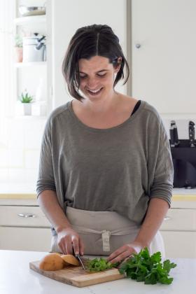 Bella Karragiannidis of Ful-filled