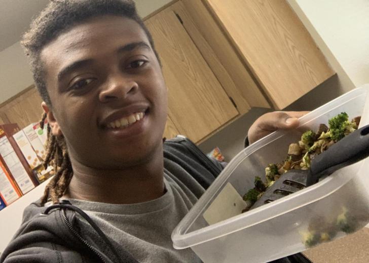 Street team member with a healthy meal