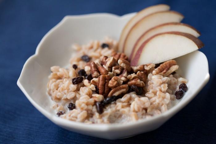 Farro Porridge with Pecans & Currants - Food Literacy Center