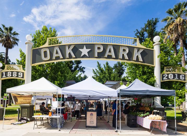 Oak Park Farmers Market arc