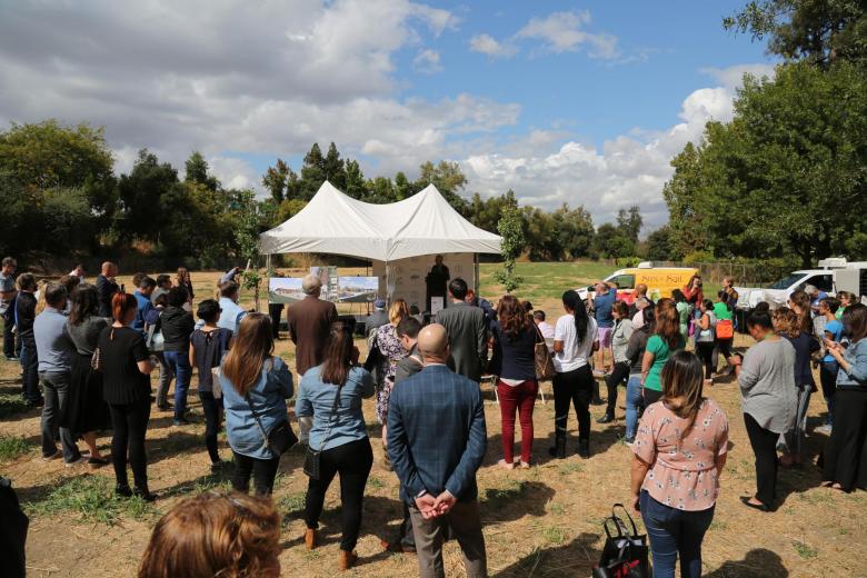 Groundbreaking crowd - Photo by Adam Gottleib